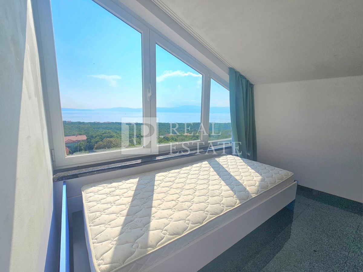 KRALJEVICA - appartamento duplex con vista panoramica sul mare