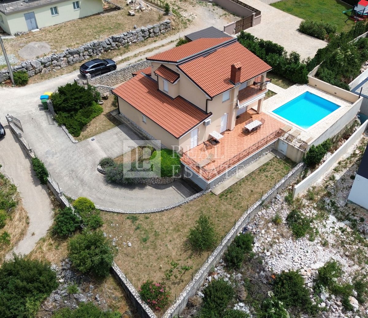 ŠMRIKA - casa indipendente con piscina