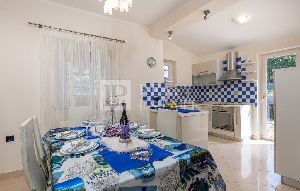 ŠMRIKA - casa indipendente con piscina
