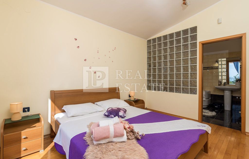 ŠMRIKA - casa indipendente con piscina