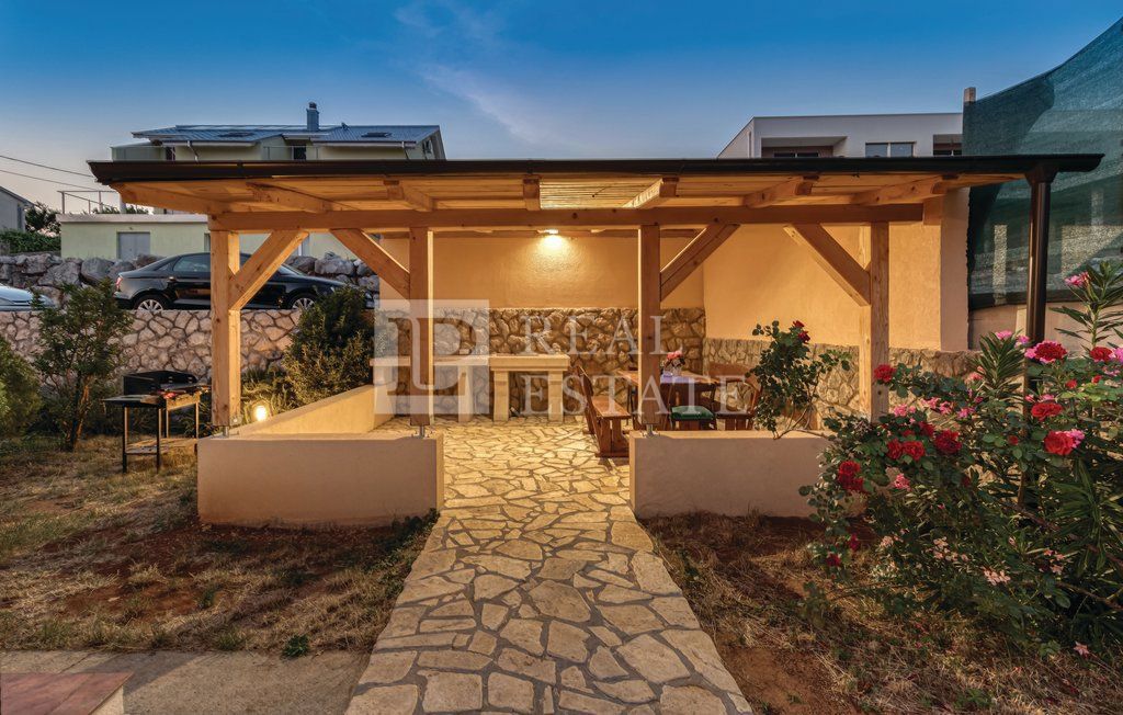 ŠMRIKA - casa indipendente con piscina