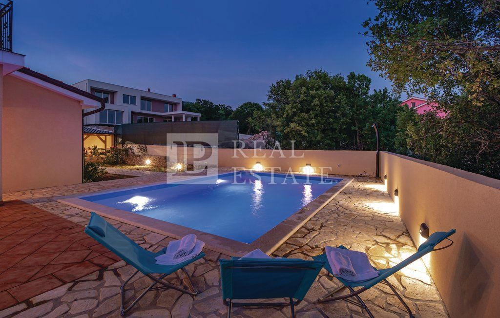 ŠMRIKA - casa indipendente con piscina