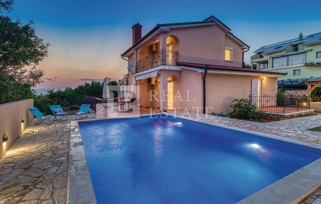 ŠMRIKA - casa indipendente con piscina