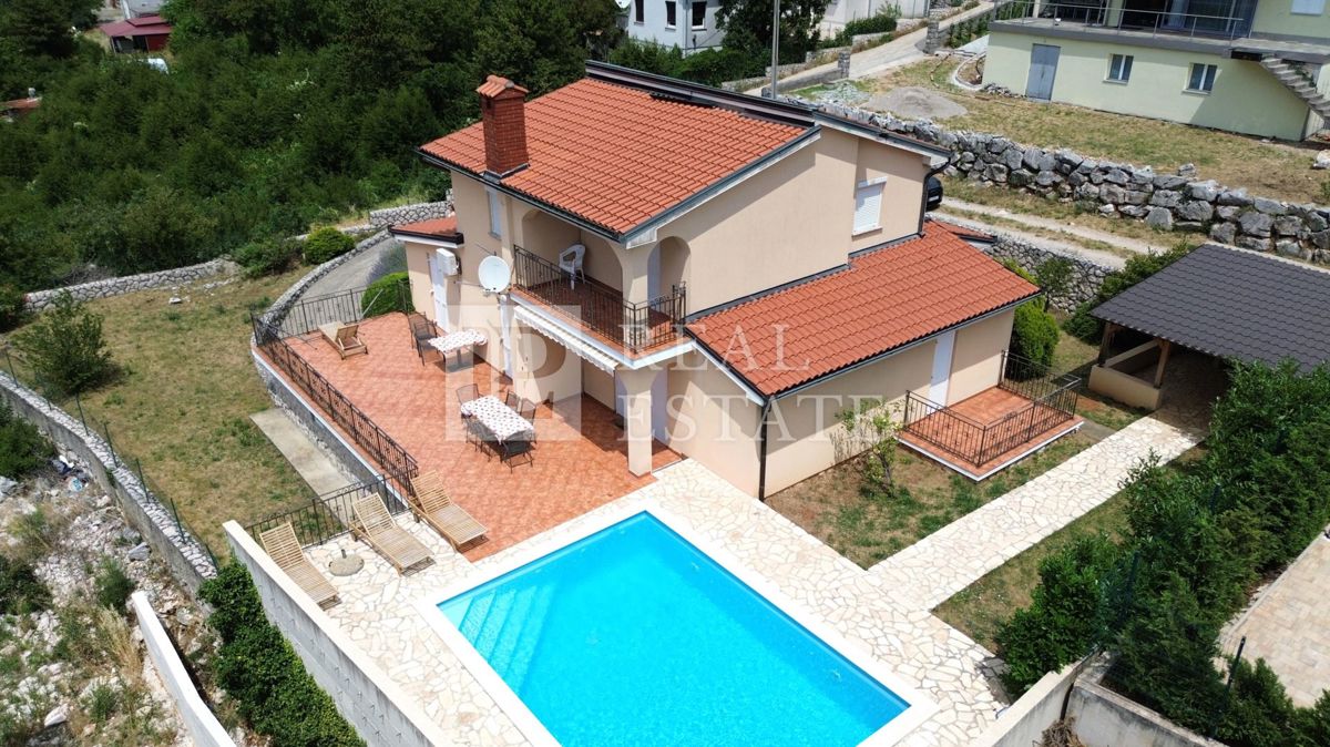 ŠMRIKA - casa indipendente con piscina