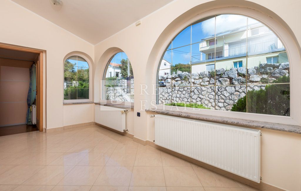 ŠMRIKA - casa indipendente con piscina