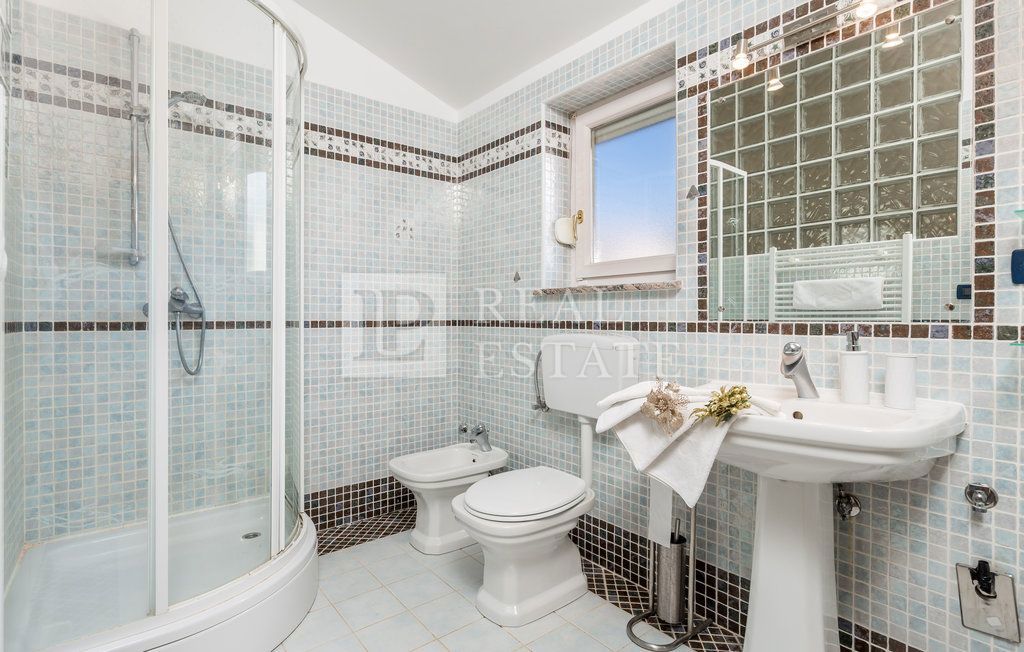 ŠMRIKA - casa indipendente con piscina