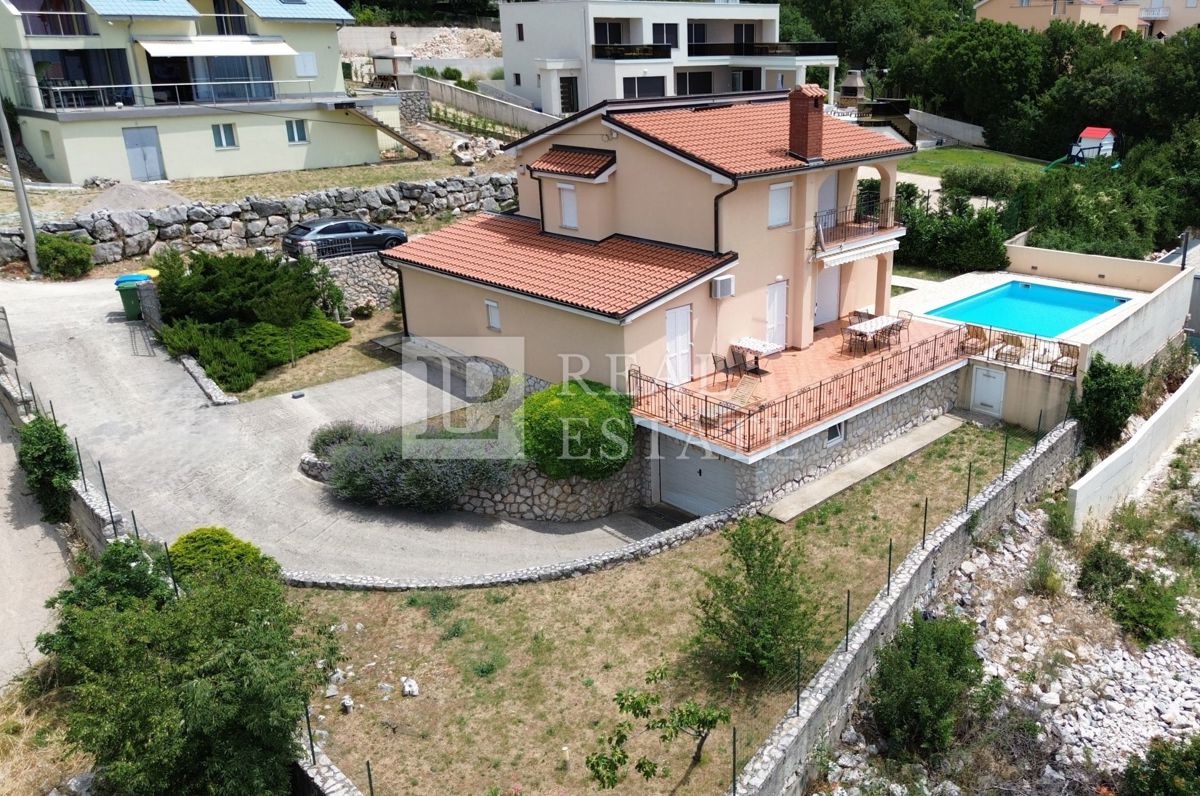 ŠMRIKA - casa indipendente con piscina