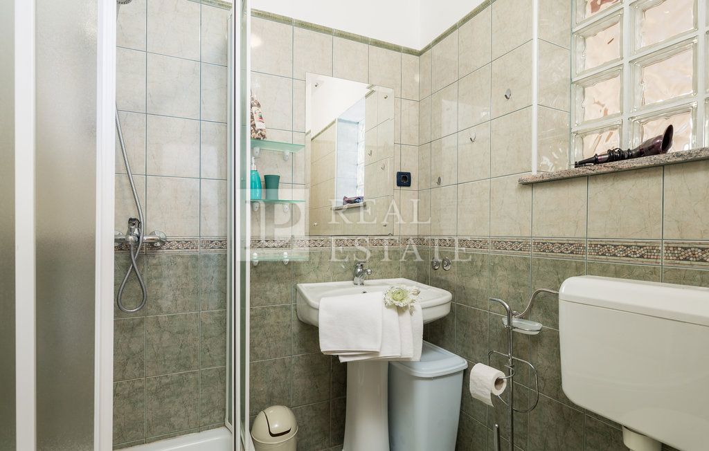 ŠMRIKA - casa indipendente con piscina