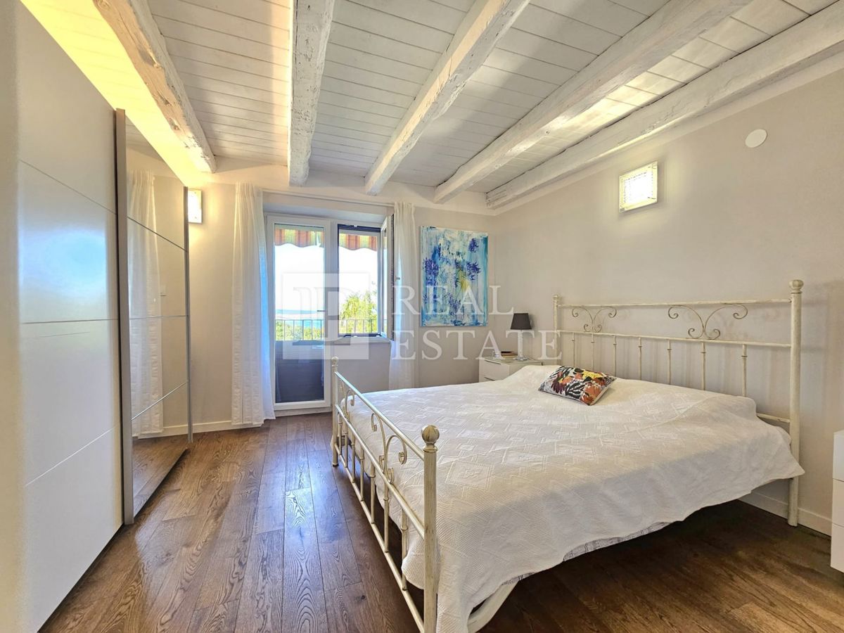 DRAMALJ - casa in pietra ristrutturata a 150 metri dal mare