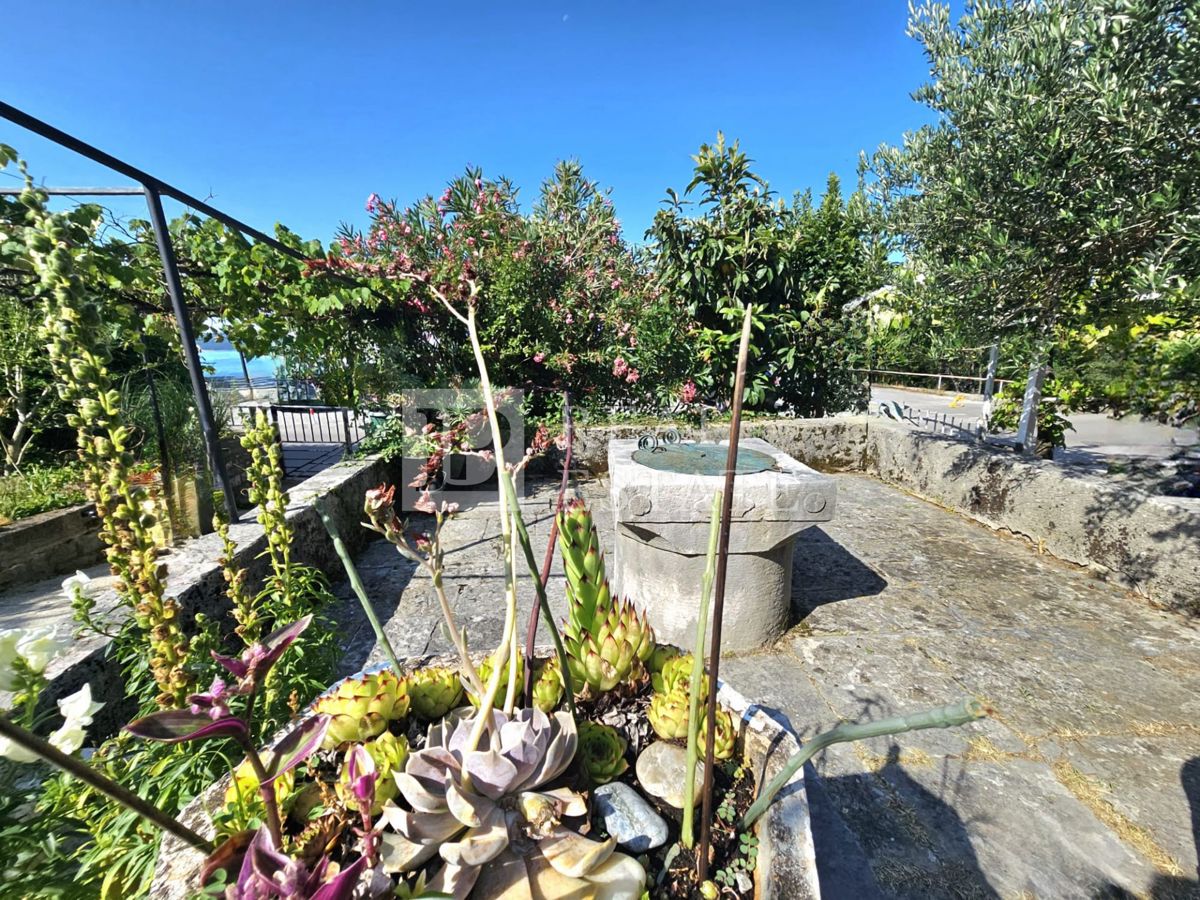 DRAMALJ - casa in pietra ristrutturata a 150 metri dal mare