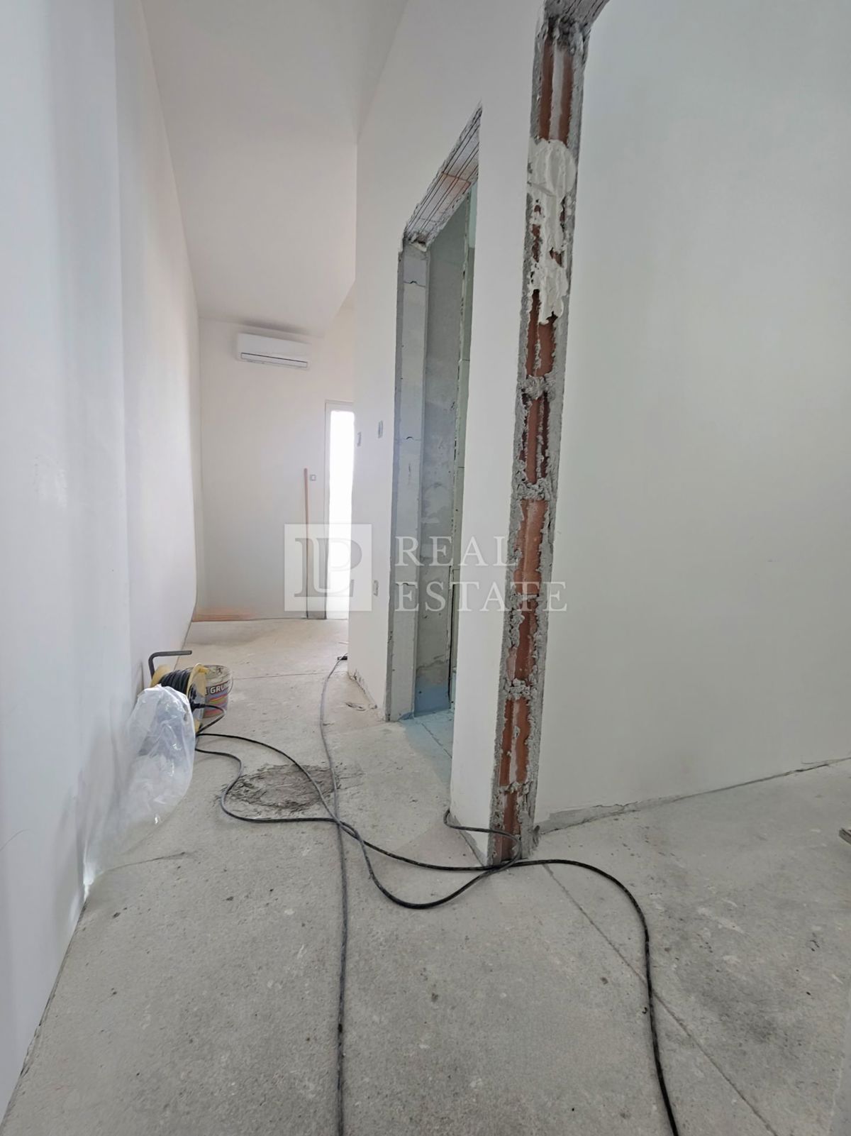 CRIKVENICA - Appartamento con 1 camera da letto + soggiorno e parcheggio privato