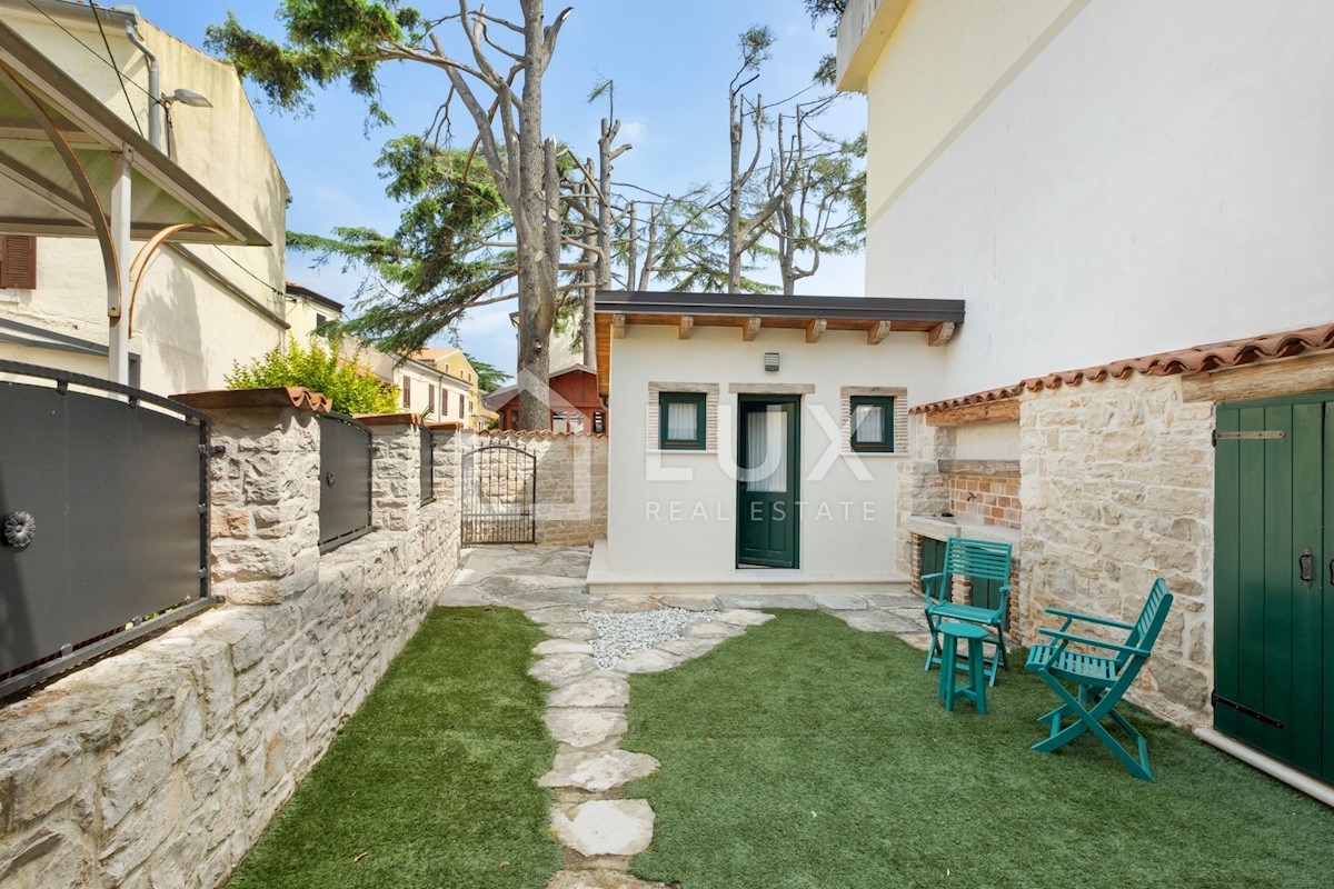 NOVIGRAD - casa in pietra a 30 metri dal mare, centro citta