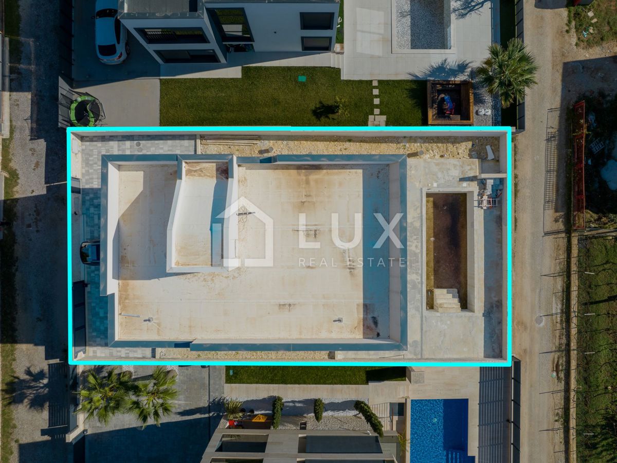 MEDULINO - villa con piscina, di nuova costruzione