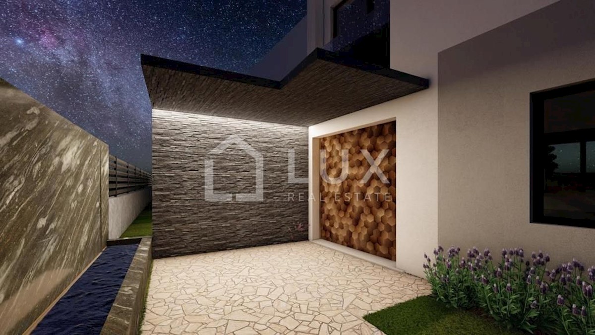 POREČ - appartamento 96m2 con jacuzzi, nuova costruzione