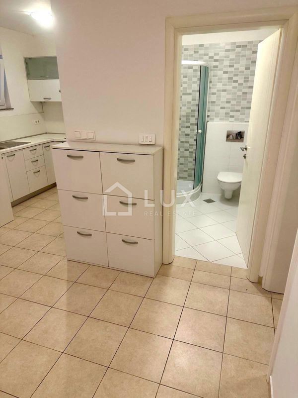 CRIKVENICA - appartamento 45m2, 1 camera da letto + soggiorno