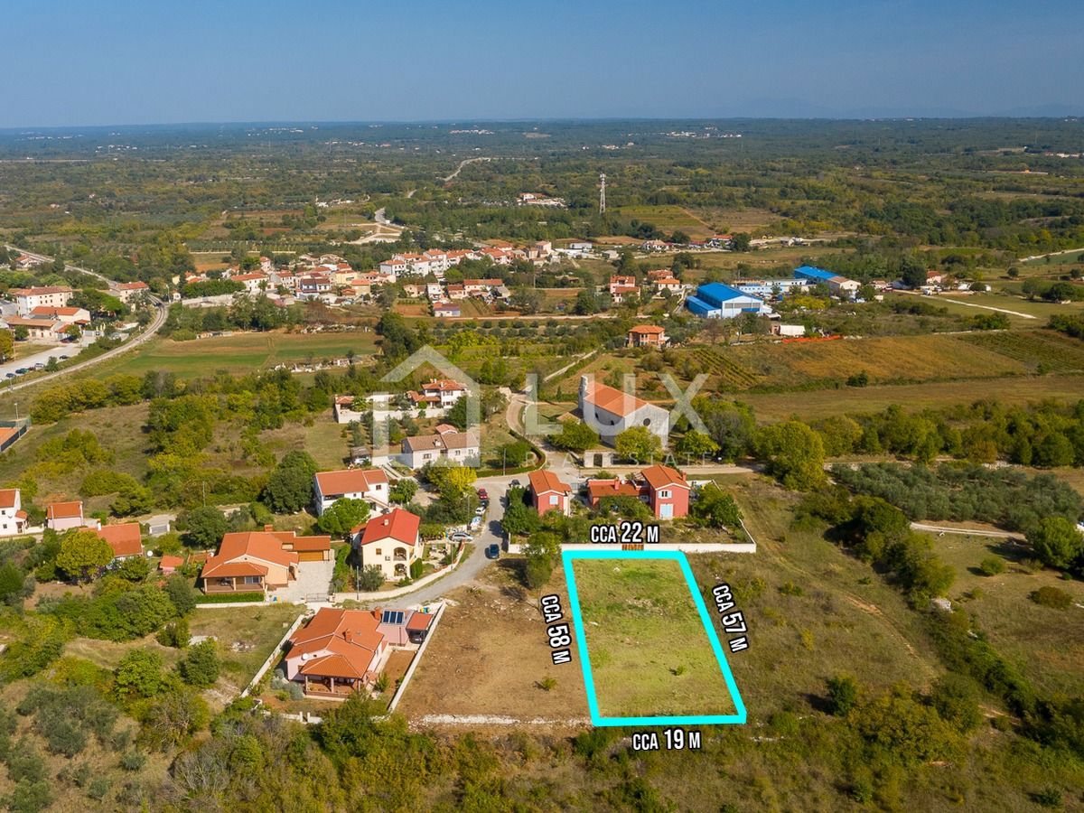 VODNJAN - terreno edificabile 1186m2