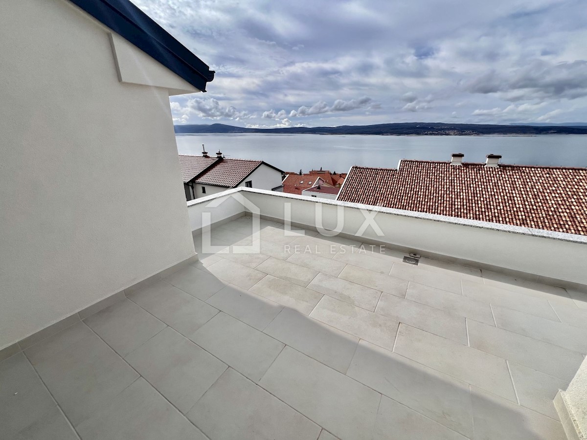 CRIKVENICA - attico 110m2, vista mare