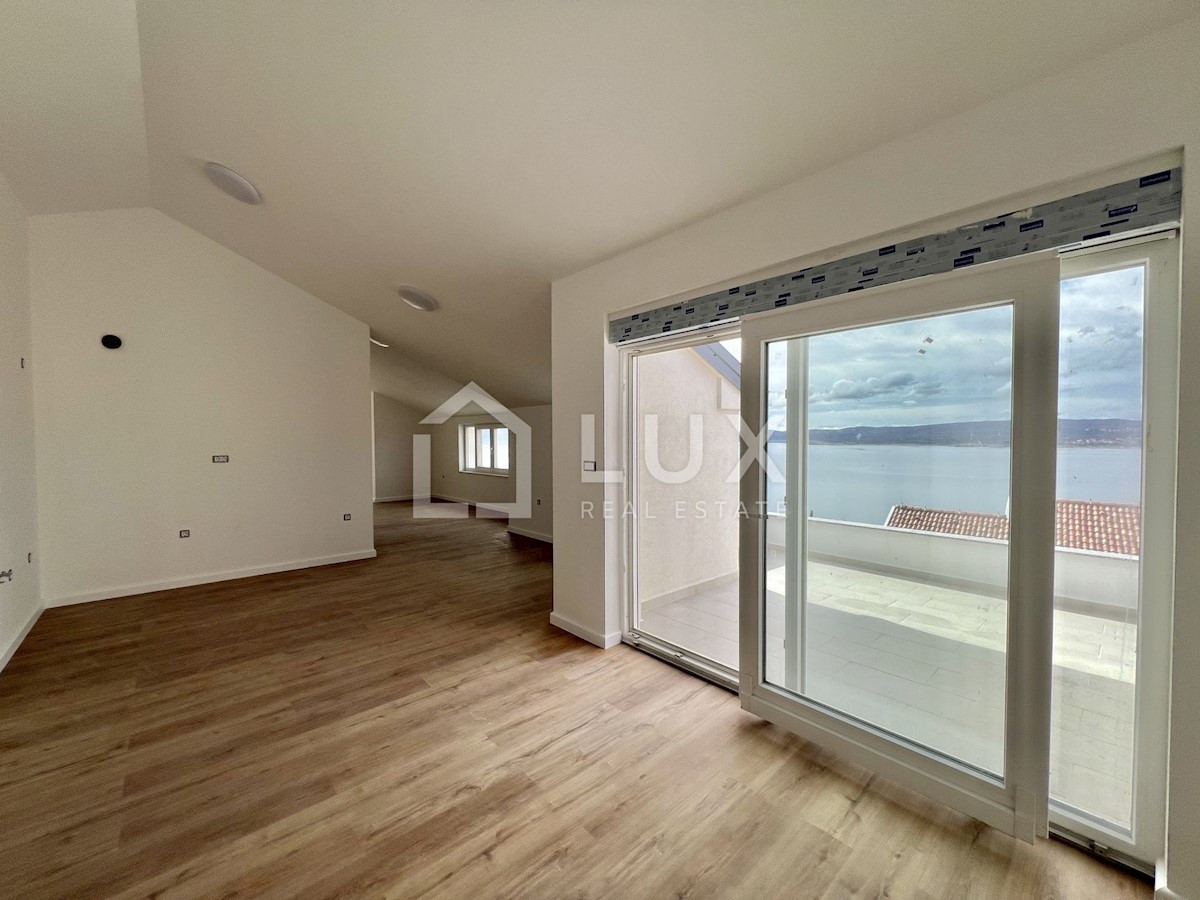 CRIKVENICA - attico 110m2, vista mare