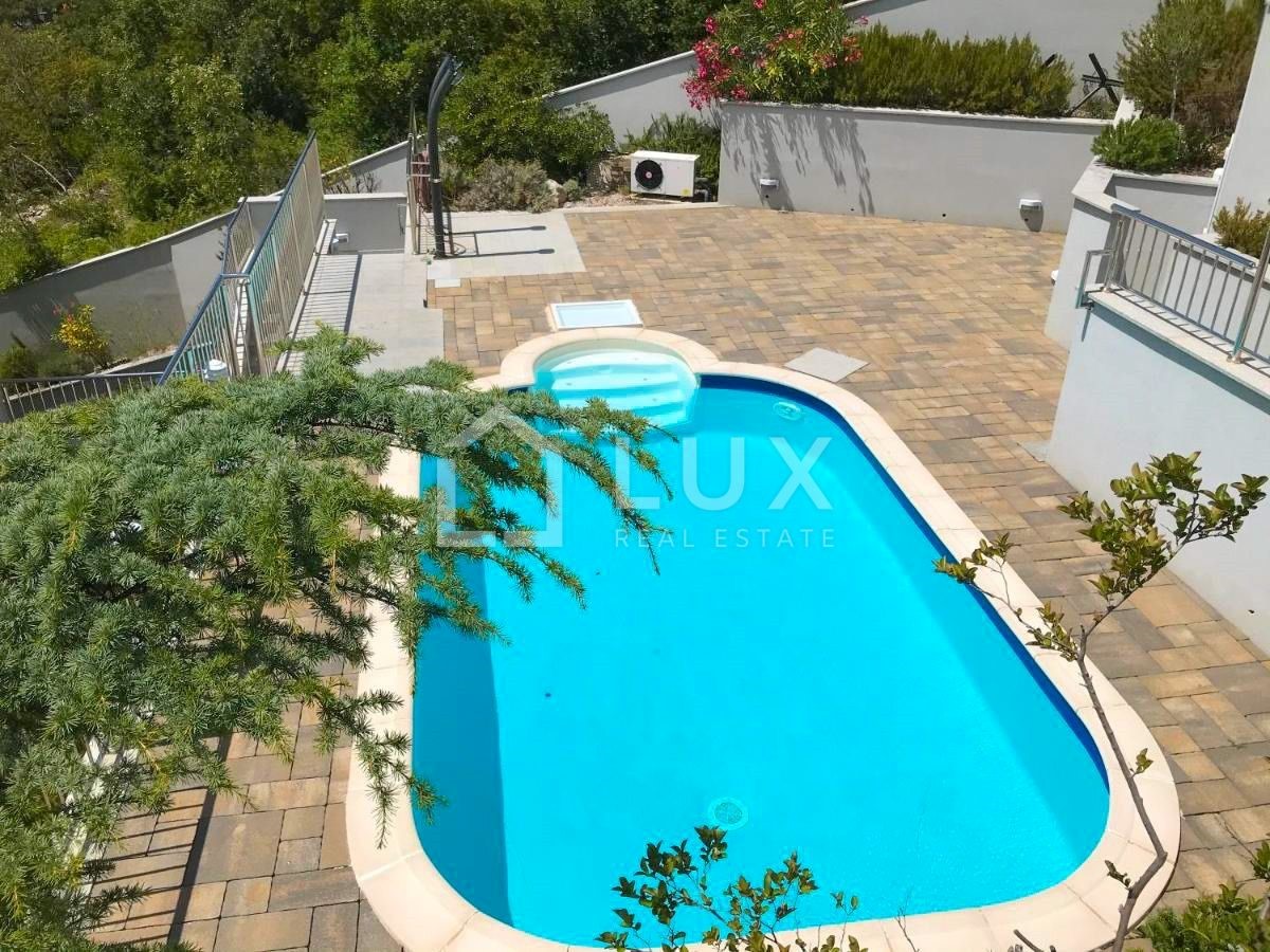 CRIKVENICA - penthouse 100m2 con piscina