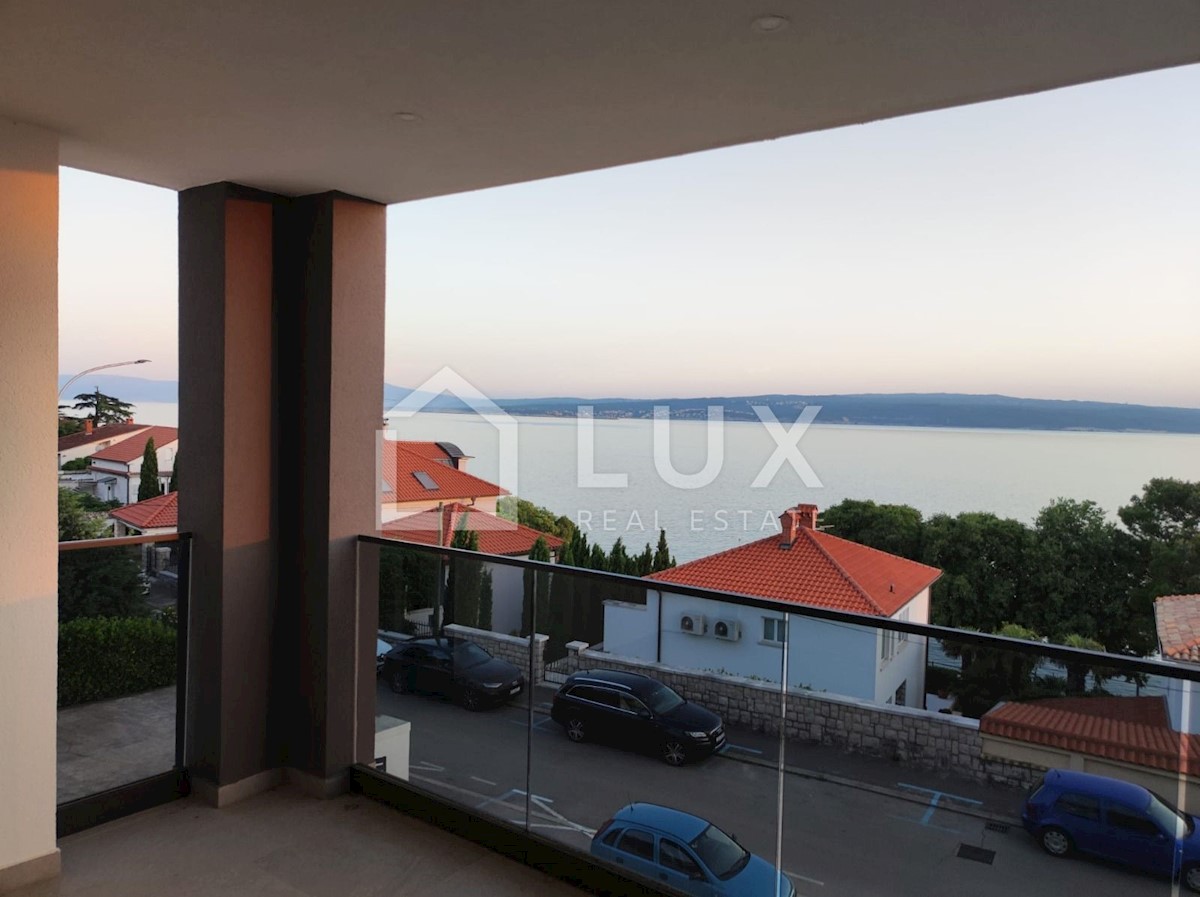 CRIKVENICA - appartamento 177m2, 2a fila al mare