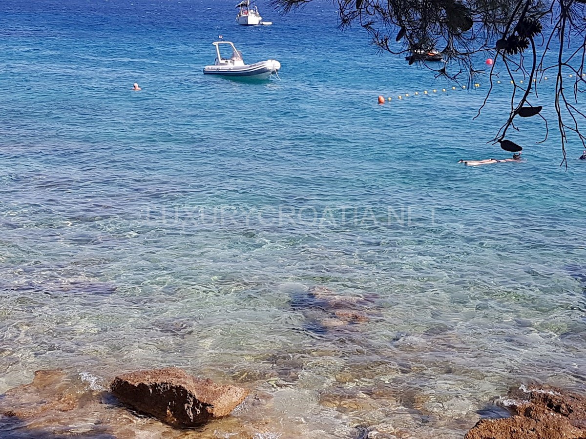 Casa in vendita a Bol sull'isola di Brac