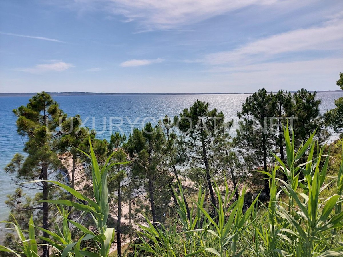 Casa prima fila al mare, zona Zara