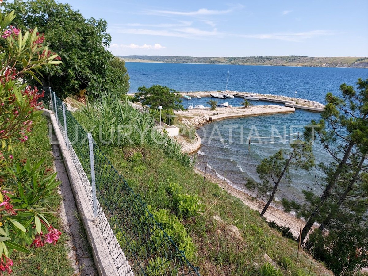 Casa prima fila al mare, zona Zara