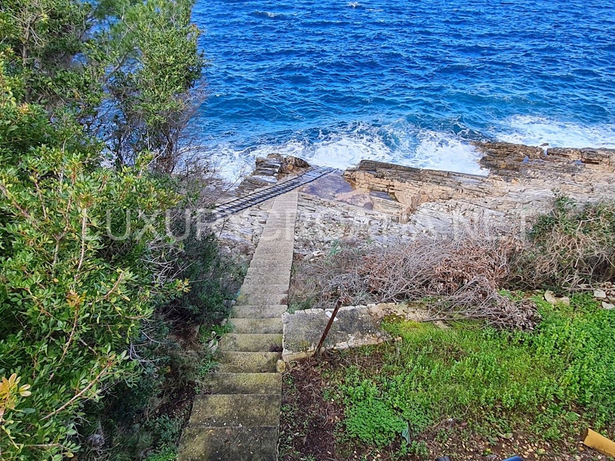 Korcula seafront land for sale