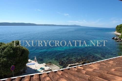 Waterfront house for sale near Makarska