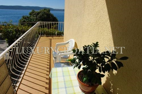 Waterfront house for sale near Makarska