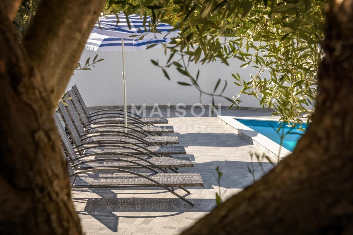 Isola di Krk, casa con piscina in una posizione tranquilla