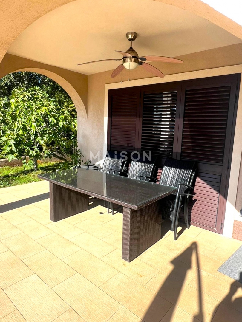 Appartamento Pinezići, Krk, 72m2