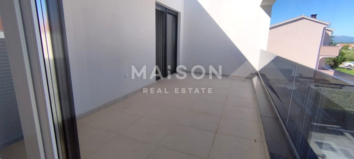 Malinska, casa bifamiliare con piscina