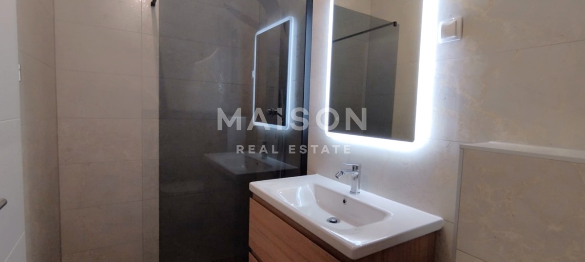 Malinska, casa bifamiliare con piscina