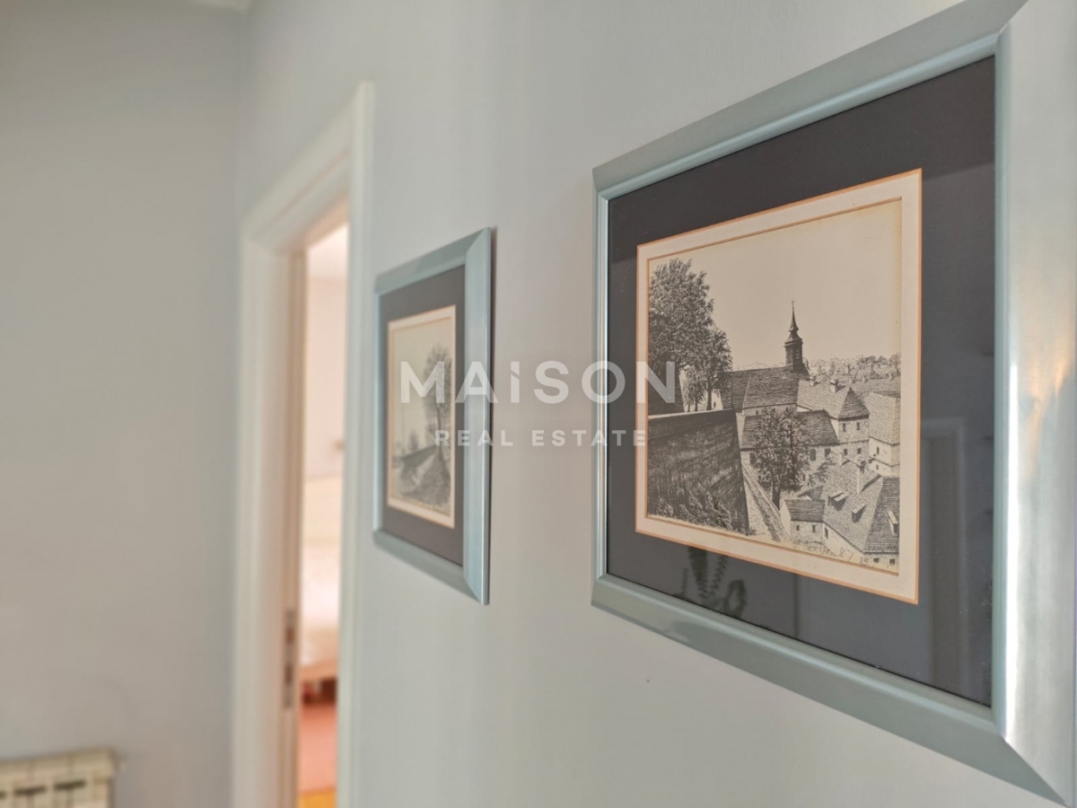 Città di Krk, casa con 3 unità abitative