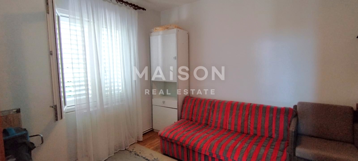 Città di Krk, casa con 3 unità abitative