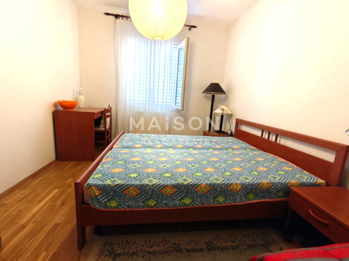 Città di Krk, casa con 3 unità abitative