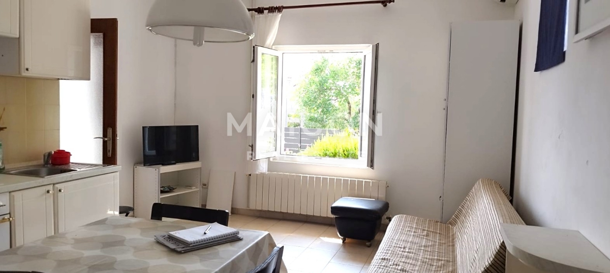 Città di Krk, casa con 3 unità abitative