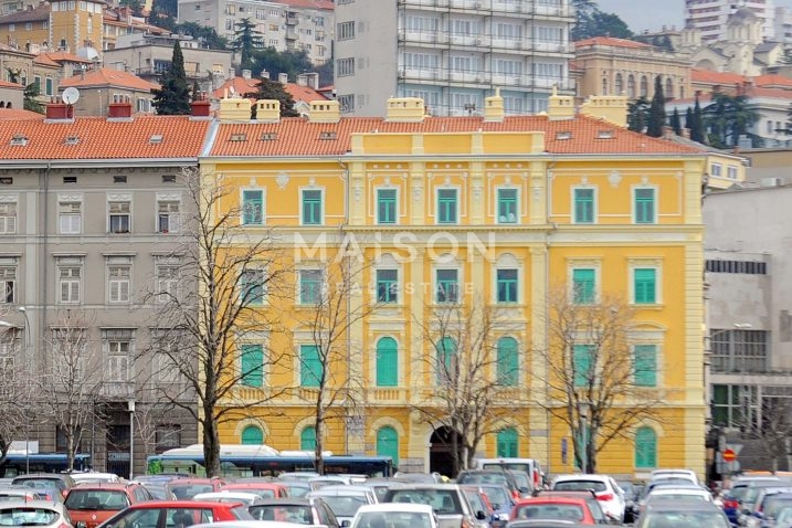 Commerciale Centar, Rijeka, 75m2