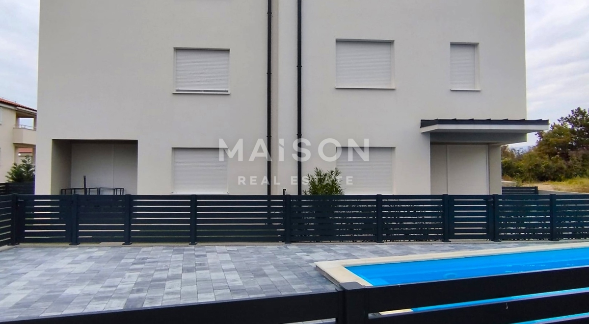 Šilo – Appartamento moderno con vista mare e piscina