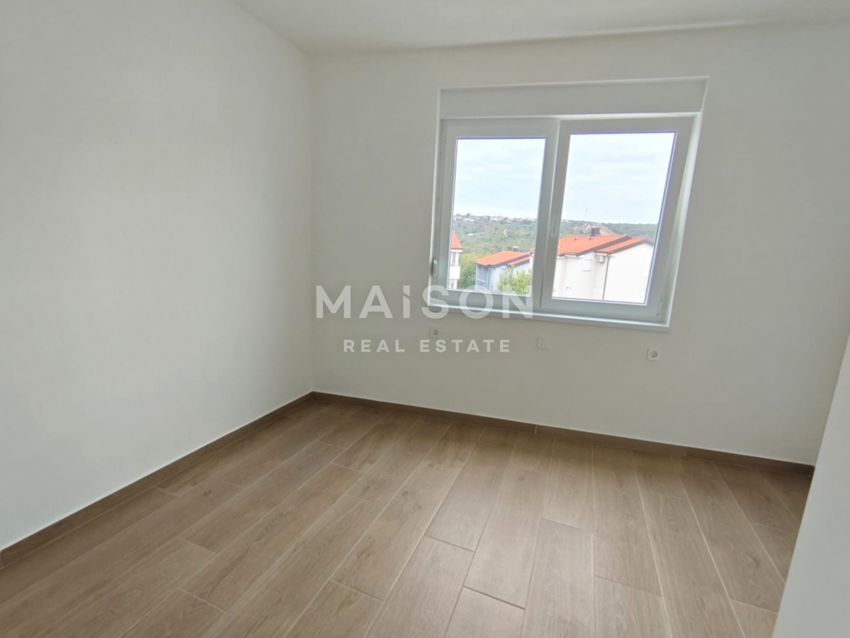 Šilo – Appartamento moderno con vista mare e piscina