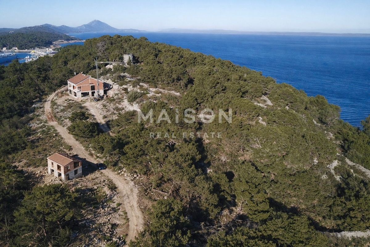 Terreno Mali Lošinj, 827m2
