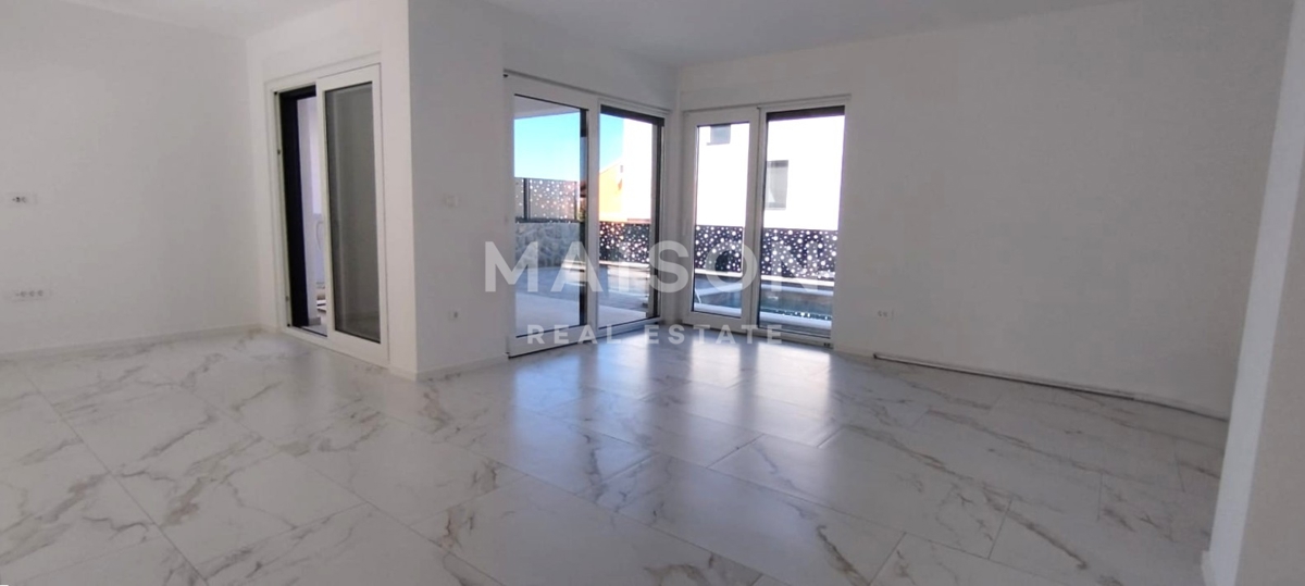 Malinska, casa bifamiliare con piscina