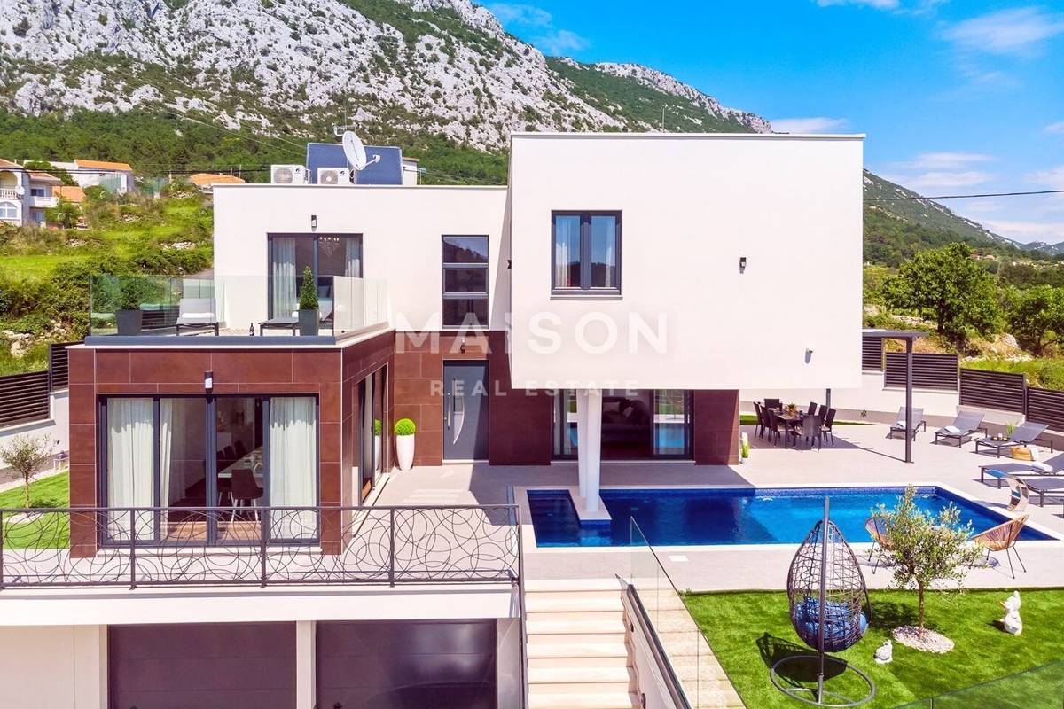 Villa Gata, Omiš, 320m2