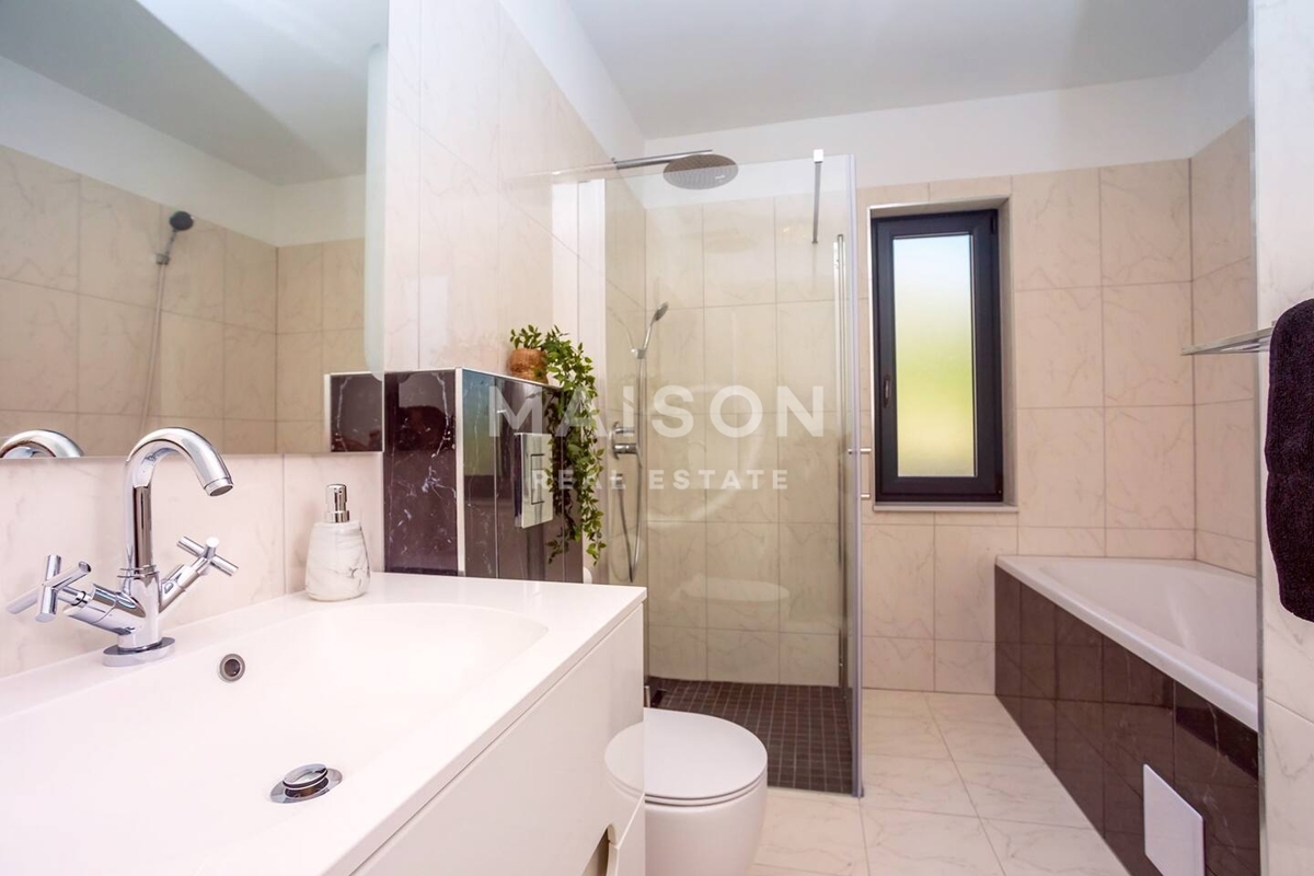 Villa Gata, Omiš, 320m2