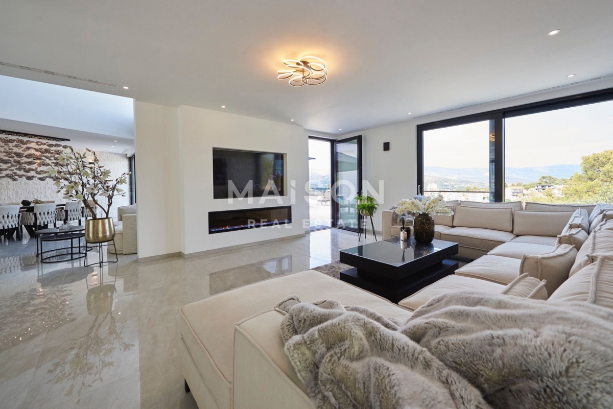 Villa Trogir, 370,09m2