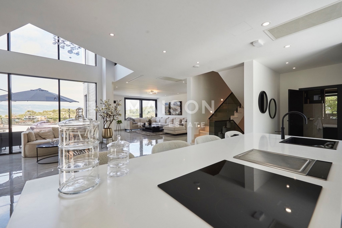 Villa Trogir, 370,09m2