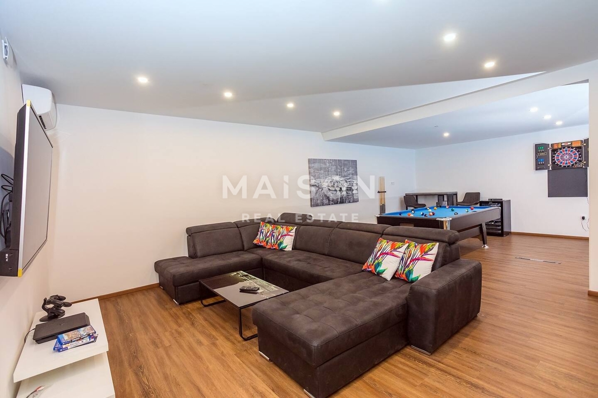 Villa Gata, Omiš, 320m2