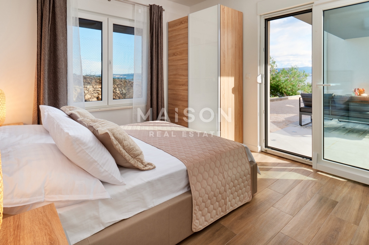 Villa Duće, Dugi Rat, 225m2