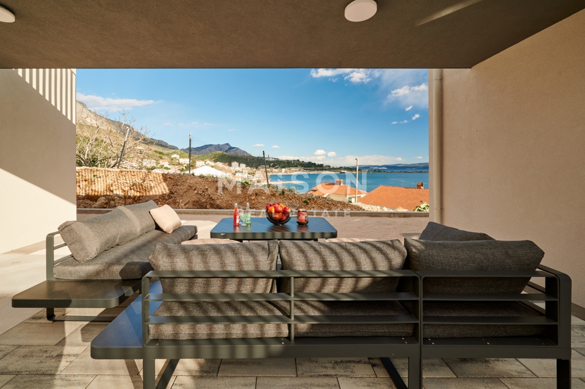 Villa Duće, Dugi Rat, 225m2